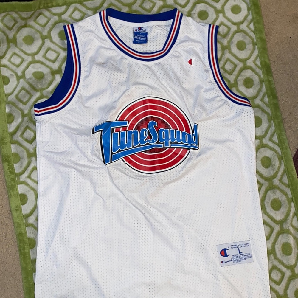 COPY - Tune squad Murray 22 jersey